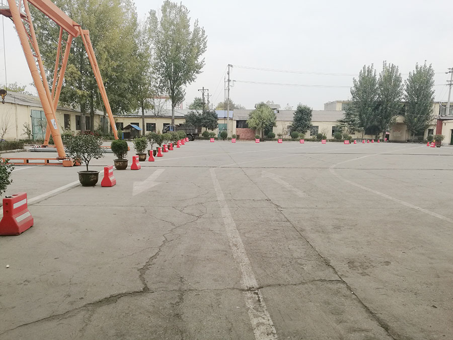 廠(chǎng)區(qū)設(shè)備